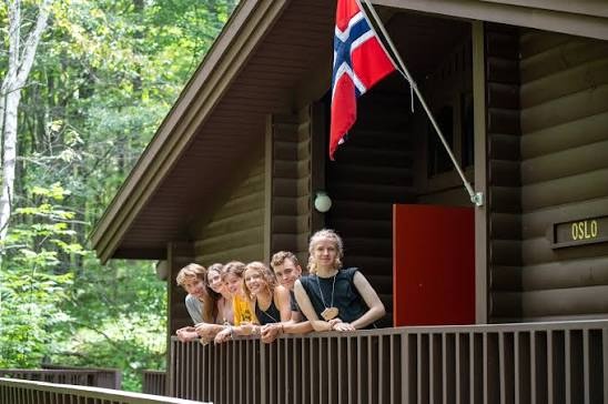 Tens of thousands of people have chosen to learn Norwegian at Skogfjorden.